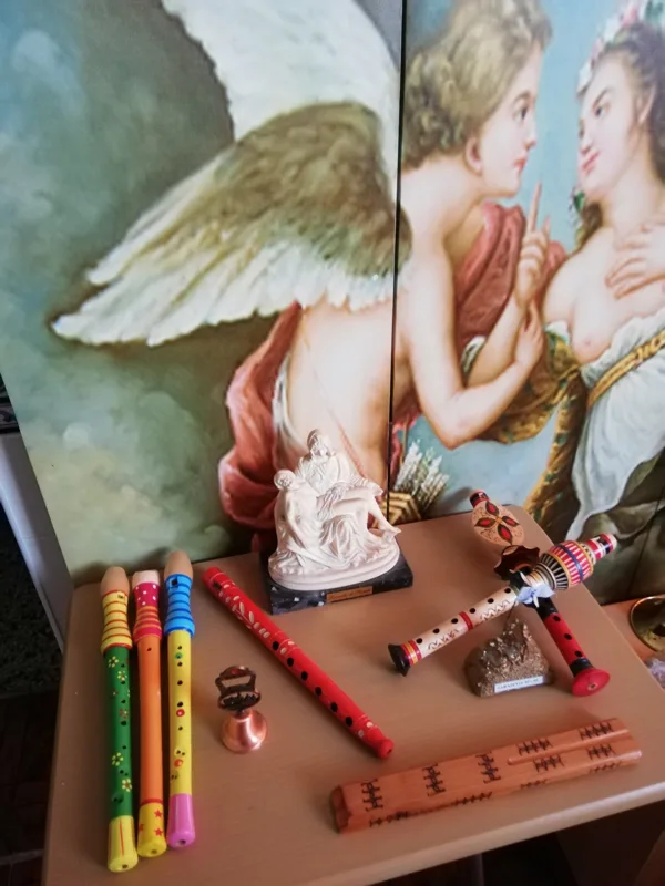 Detalhe de sala Europa, flautas
